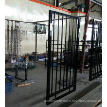 Panneaux de clôture en métal de stock vivant de haute qualité/panneaux décoratifs en fer forgé